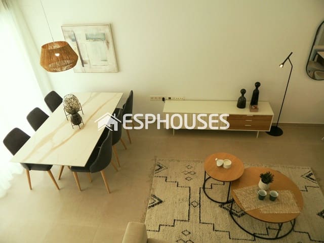 4 soveværelse Semi-Rækkehus til salg i Pilar de la Horadada ciudad, Pilar de la Horadada med swimmingpool - € 369.900 (Ref: 9444239)