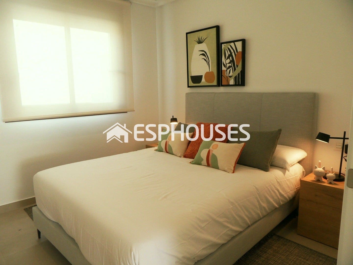 4 bedroom Semi-detached Villa for sale in Pilar de la Horadada with pool - € 369,900 (Ref: 9444239)