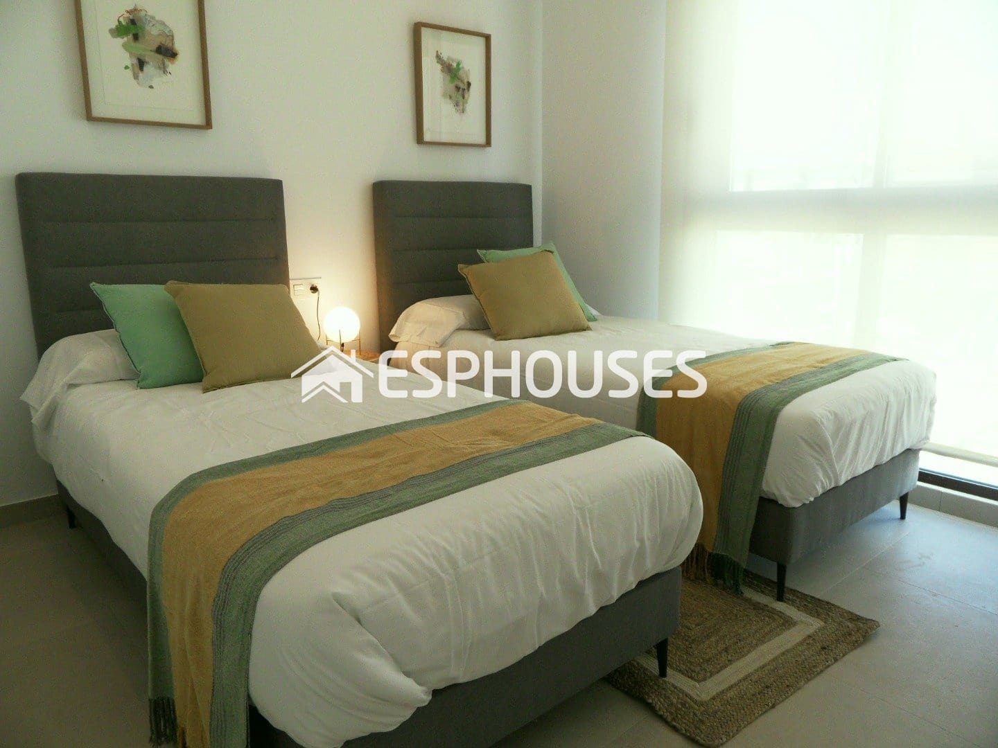 4 bedroom Semi-detached Villa for sale in Pilar de la Horadada with pool - € 369,900 (Ref: 9444239)