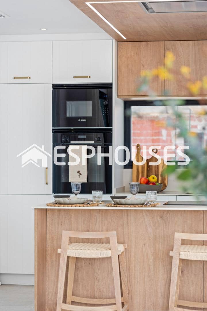 3 makuuhuone Huvila myytävänä paikassa Polop mukana uima-altaan 
autotalli - 820 000 € (Ref: 9444241)