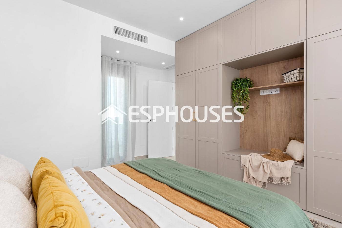 3 makuuhuone Huvila myytävänä paikassa Polop mukana uima-altaan 
autotalli - 820 000 € (Ref: 9444241)