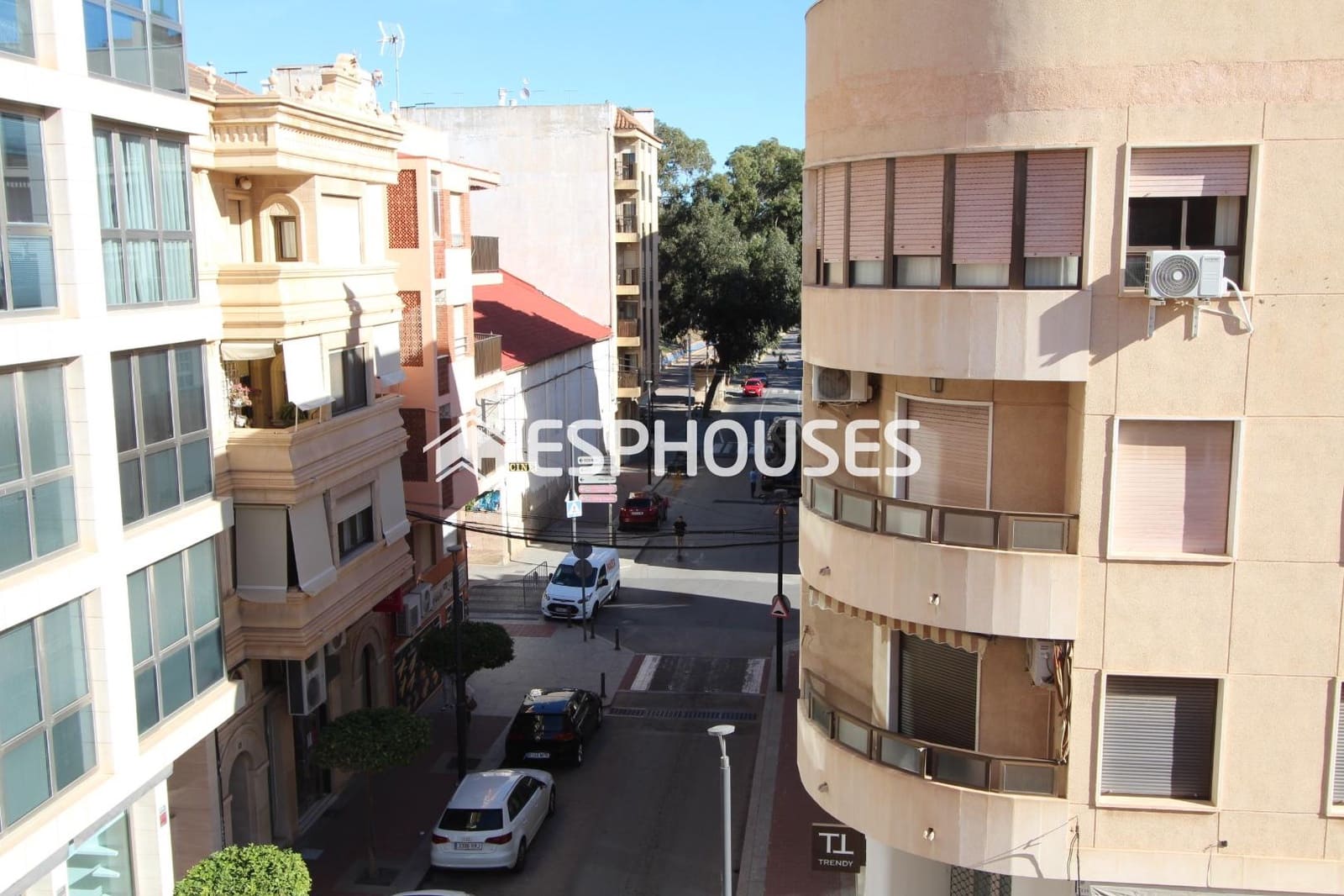 3 bedroom Apartment for sale in Guardamar del Segura - € 129,000 (Ref: 9444243)
