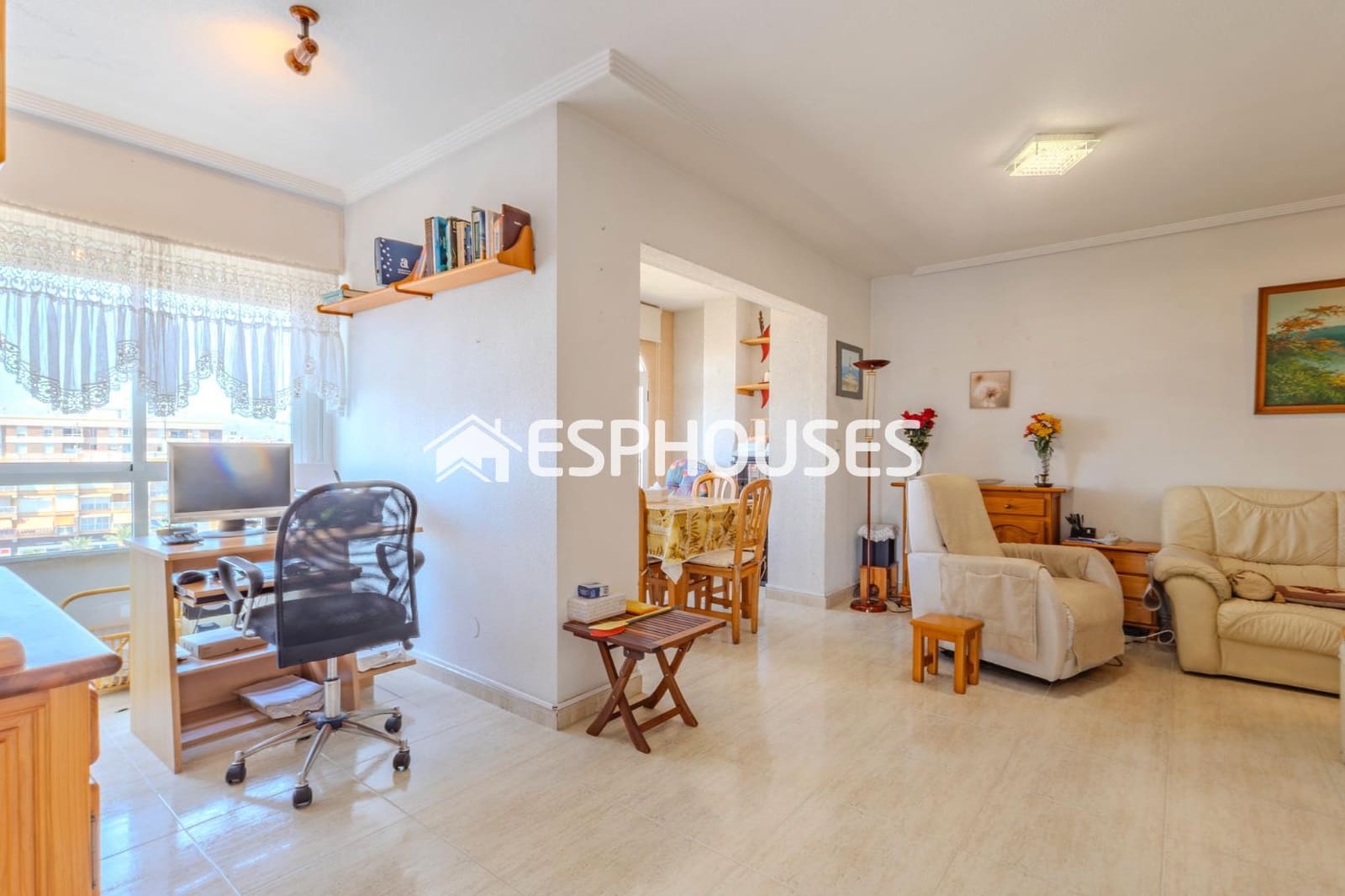 3 Zimmer Apartment zu verkaufen in Guardamar del Segura mit Pool Garage - 220.000 € (Ref: 9444246)