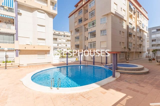 Apartamento de 3 habitaciones en Las Viñas, Guardamar del Segura en venta con piscina garaje - 220.000 € (Ref: 9444246)