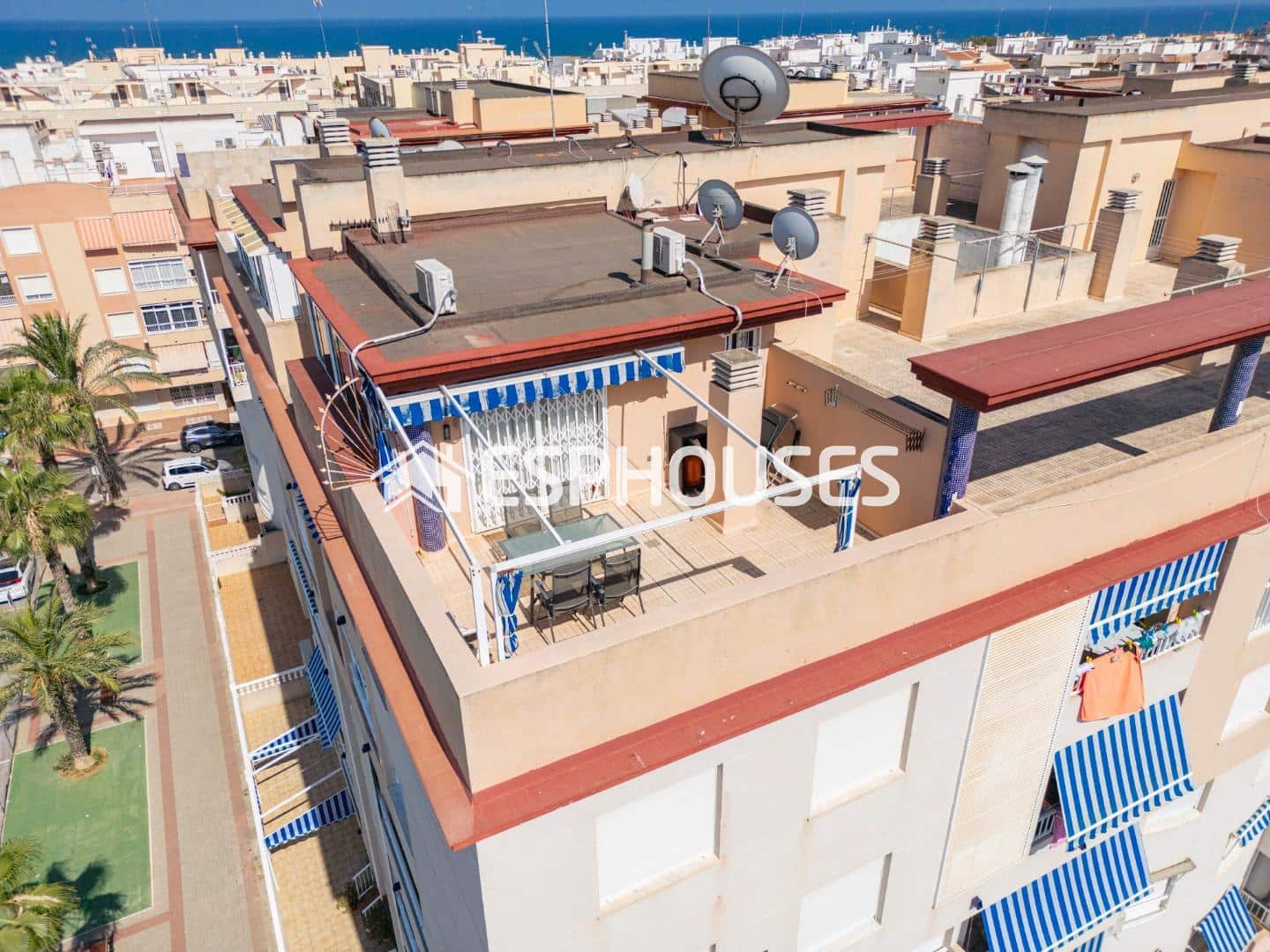 3 Zimmer Apartment zu verkaufen in Guardamar del Segura mit Pool Garage - 220.000 € (Ref: 9444246)