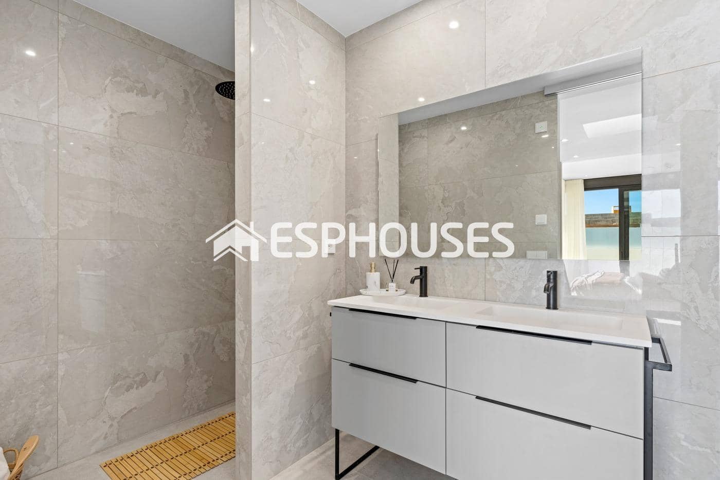 4 Zimmer Villa zu verkaufen in Polop mit Pool Garage - 735.000 € (Ref: 9444249)