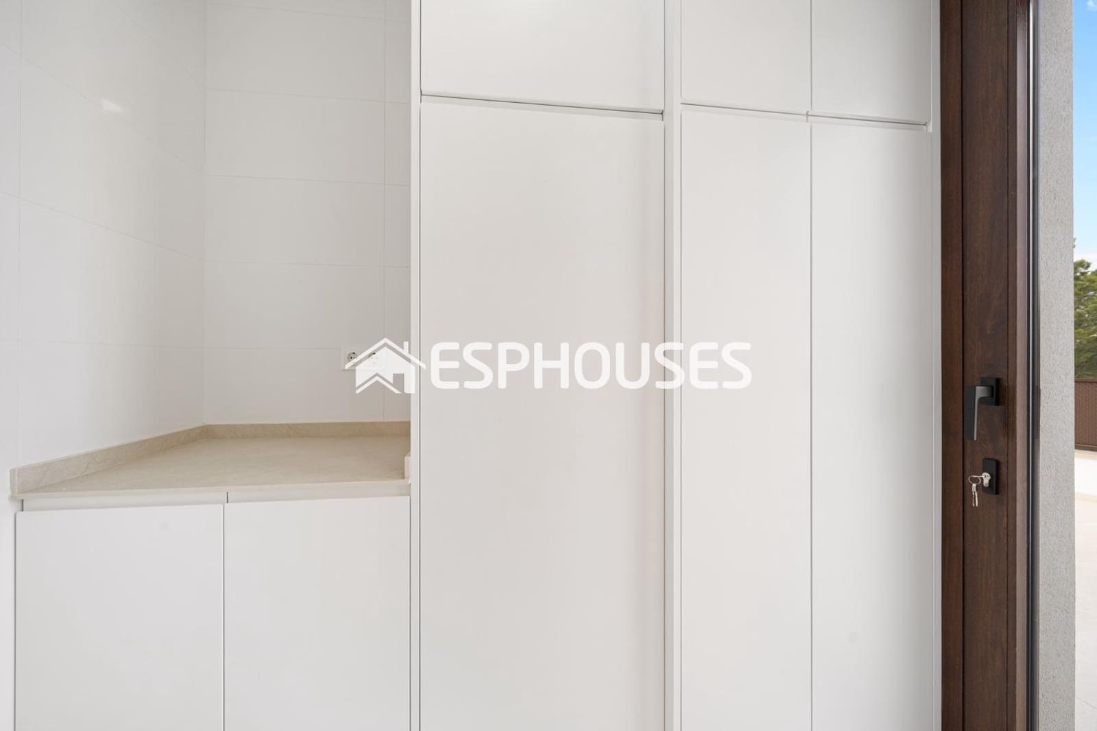 3 bedroom Villa for sale in Polop with pool garage - € 649,000 (Ref: 9444250)