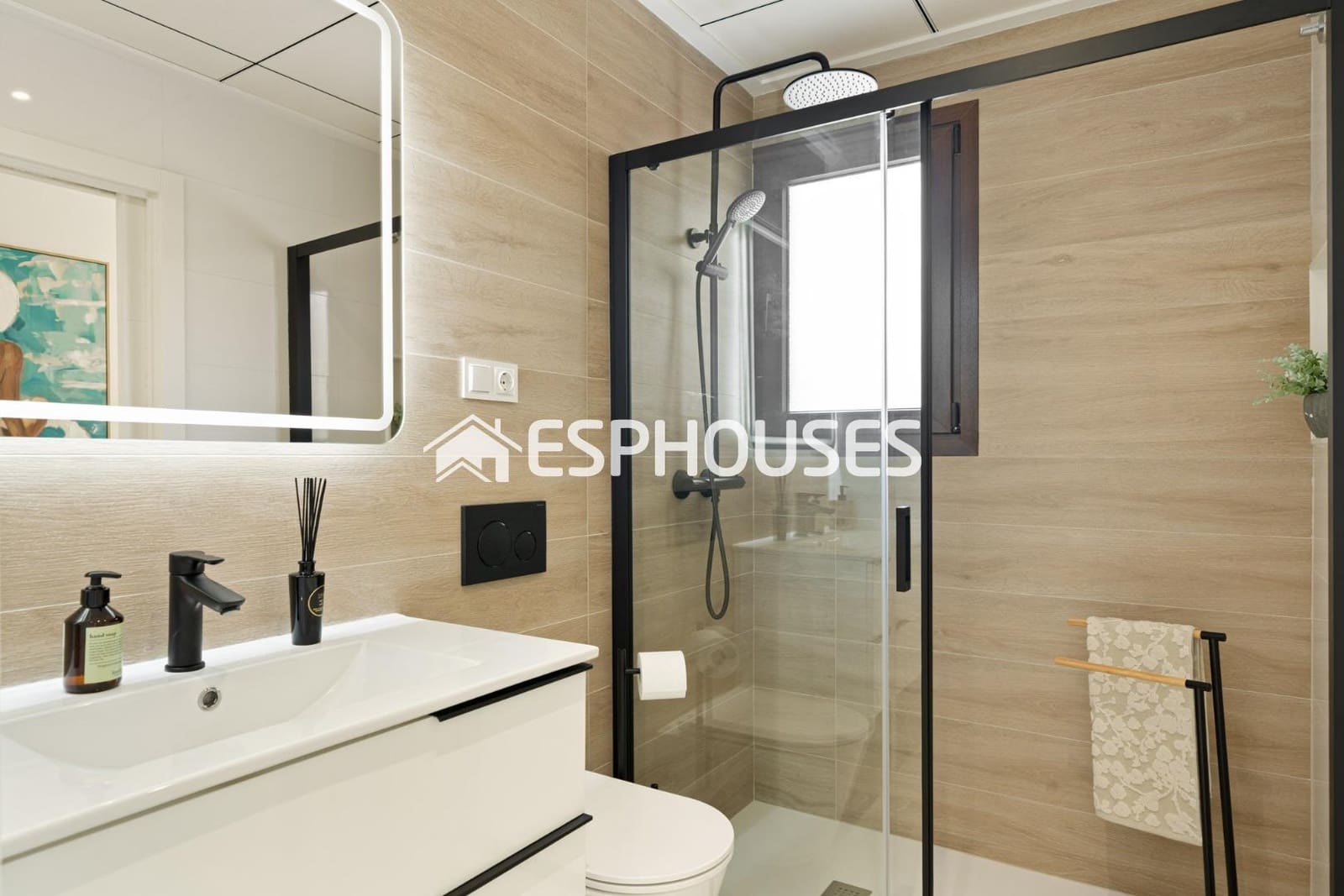 3 bedroom Villa for sale in Polop with pool garage - € 649,000 (Ref: 9444250)