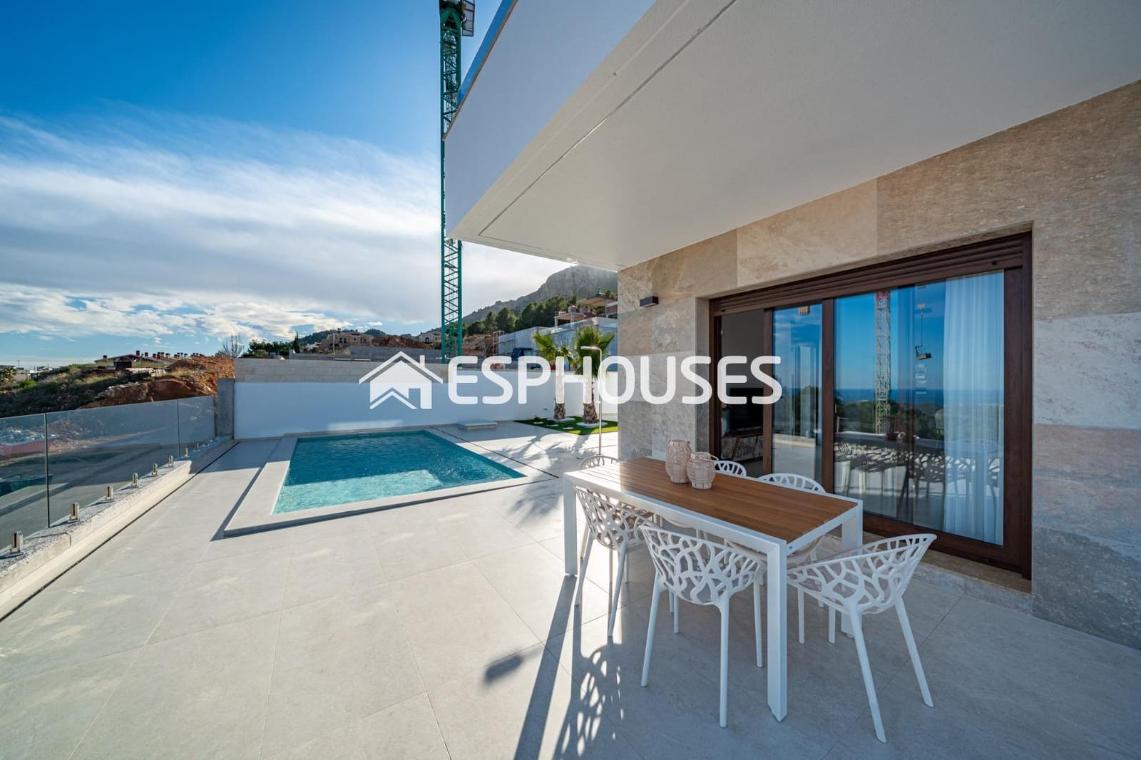 3 bedroom Villa for sale in Polop with pool garage - € 649,000 (Ref: 9444250)