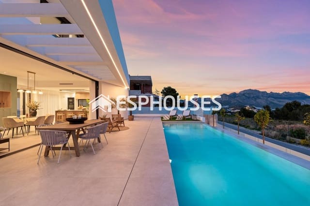 4 Zimmer Villa zu verkaufen in Polop mit Pool Garage - 745.000 € (Ref: 9444251)