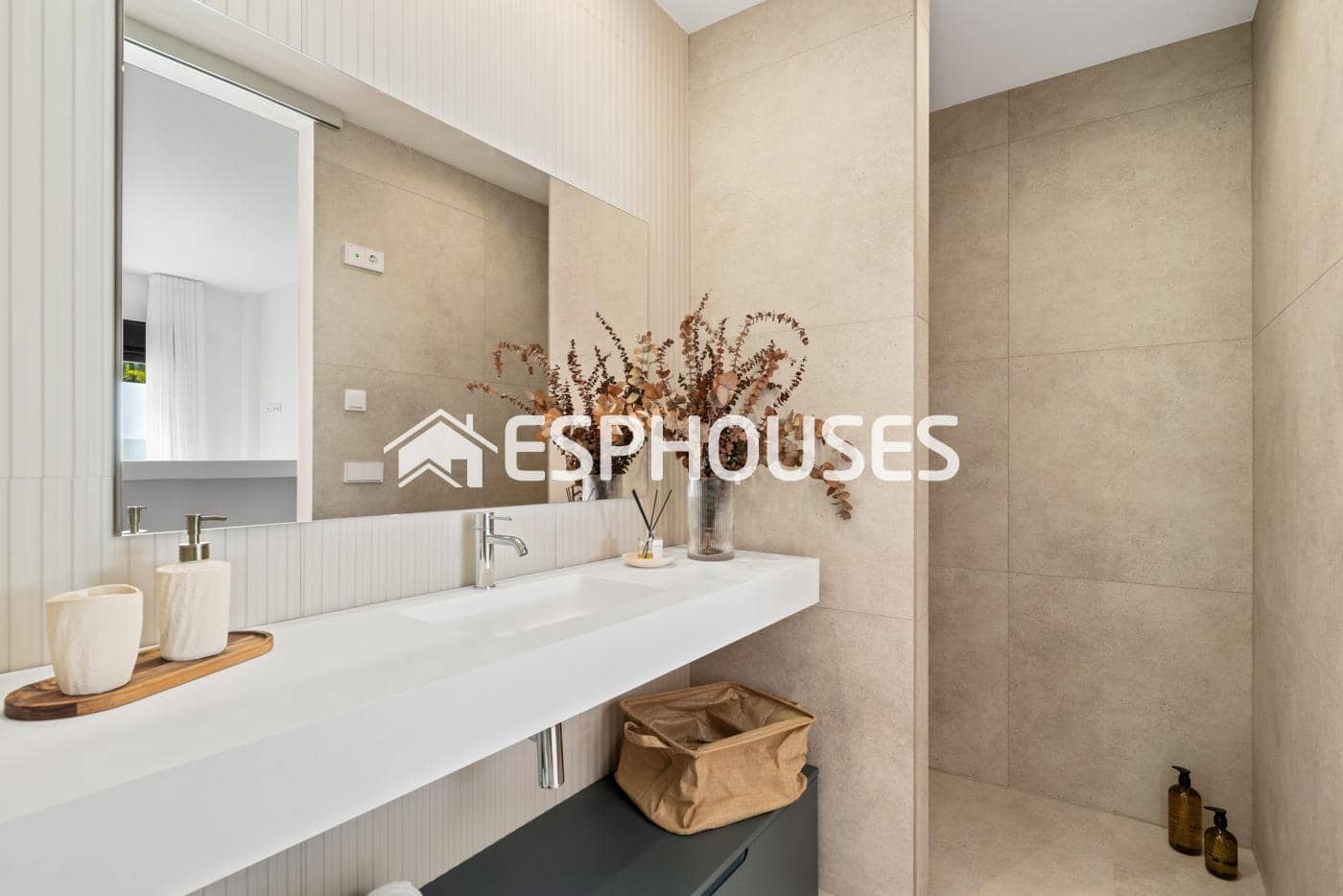 4 Zimmer Villa zu verkaufen in Polop mit Pool Garage - 745.000 € (Ref: 9444251)