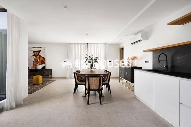 Chalet de 5 habitaciones en Barranco Hondo, La Nucia en venta con piscina garaje - 1.280.000 € (Ref: 9444256)