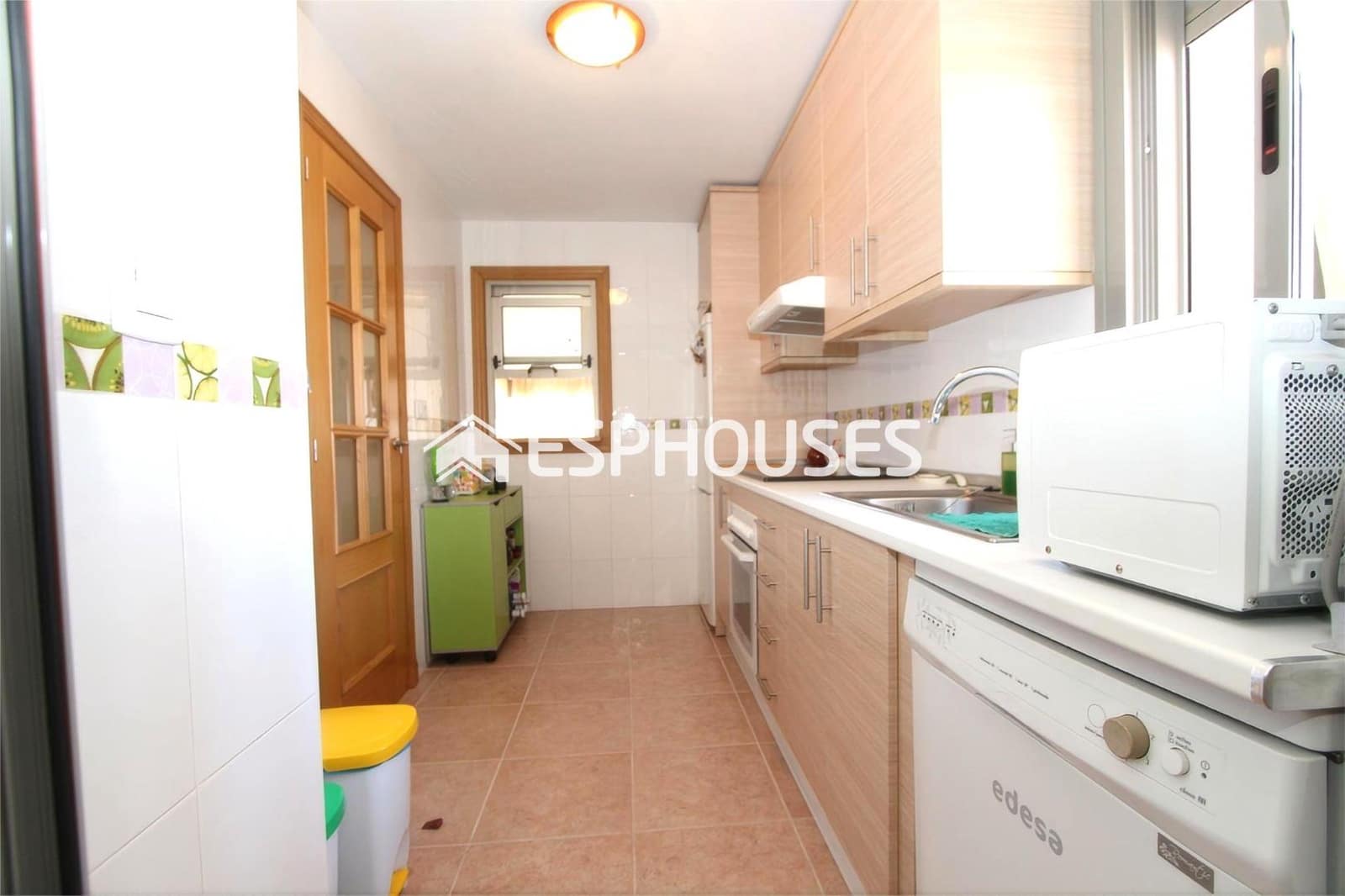 Apartamento de 2 habitaciones en Guardamar del Segura en venta con piscina garaje - 237.000 € (Ref: 9444257)