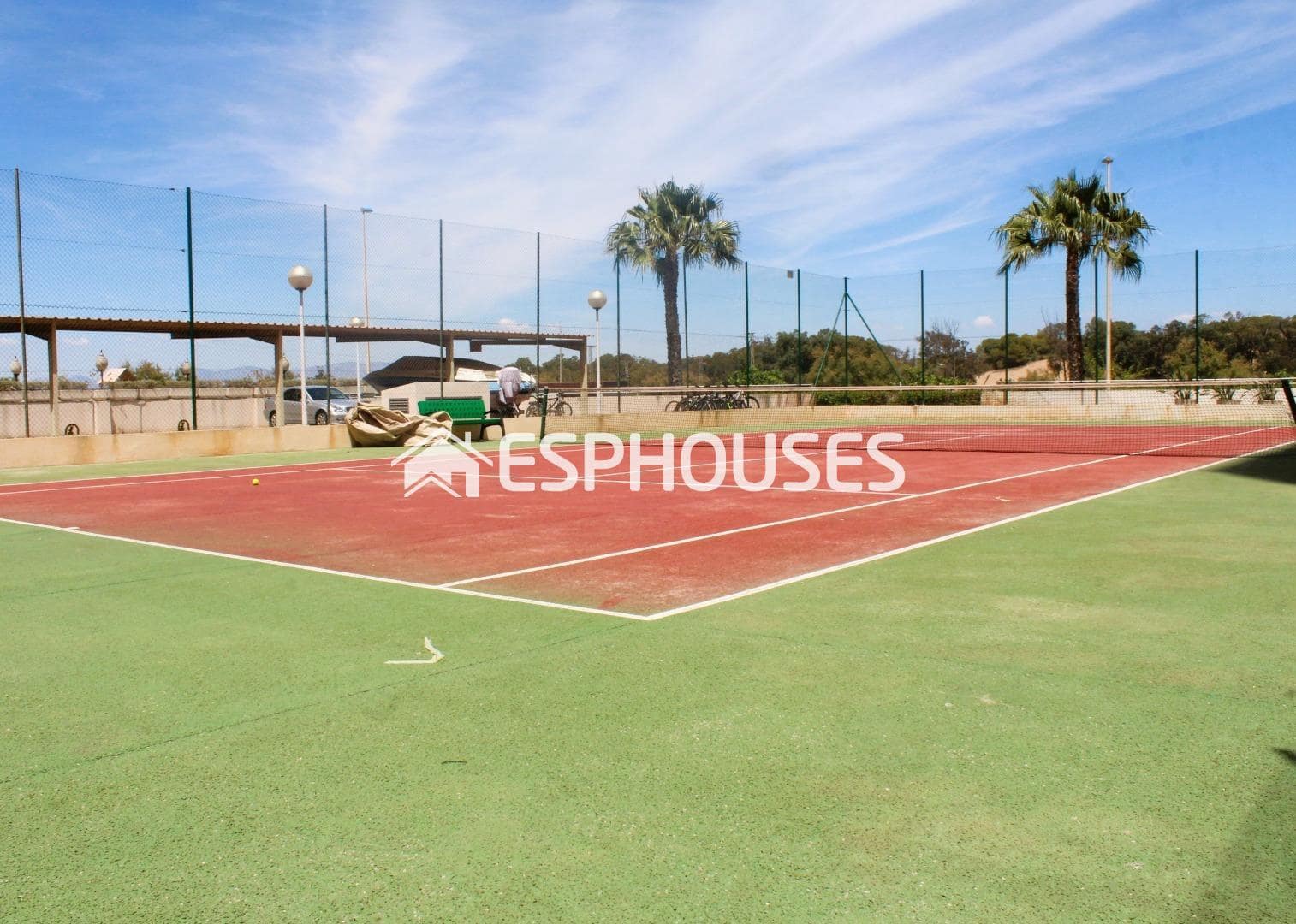 Apartamento de 2 habitaciones en Guardamar del Segura en venta con piscina garaje - 237.000 € (Ref: 9444257)