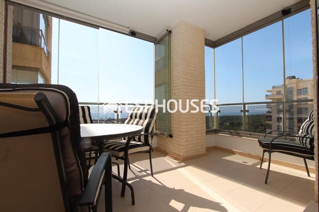 Apartamento de 2 habitaciones en Puerto Deportivo, Guardamar del Segura en venta con piscina garaje - 237.000 € (Ref: 9444257)