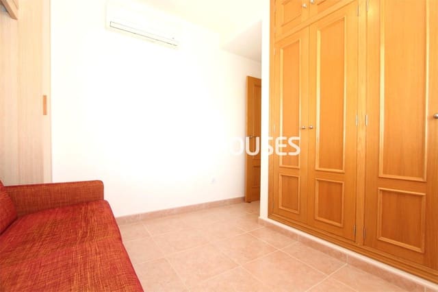 Apartamento de 2 habitaciones en Puerto Deportivo, Guardamar del Segura en venta con piscina garaje - 237.000 € (Ref: 9444257)