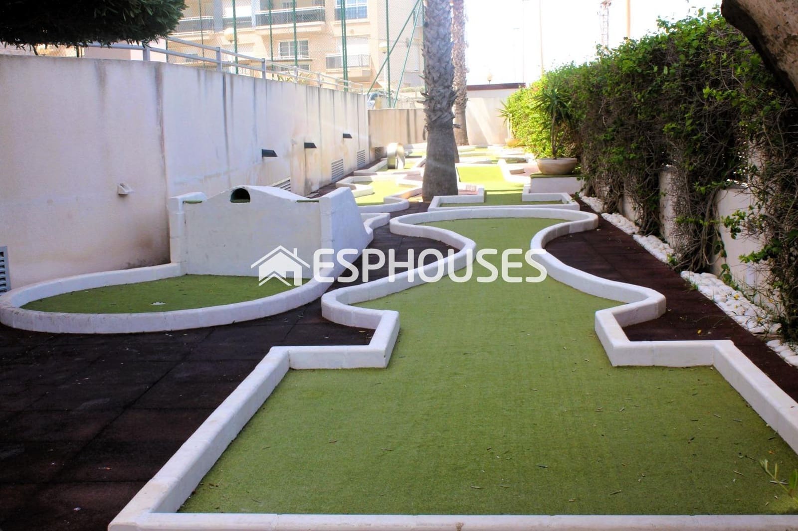 Apartamento de 2 habitaciones en Guardamar del Segura en venta con piscina garaje - 237.000 € (Ref: 9444257)