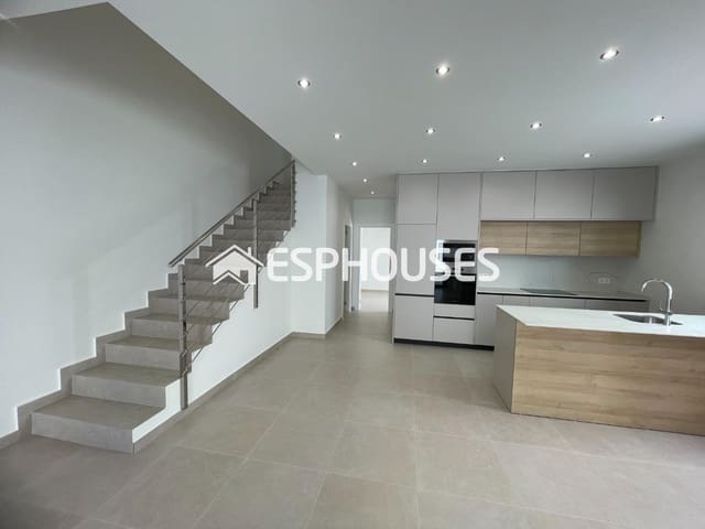 3 bedroom Villa for sale in Almoradi with pool garage - € 359,900 (Ref: 9444259)