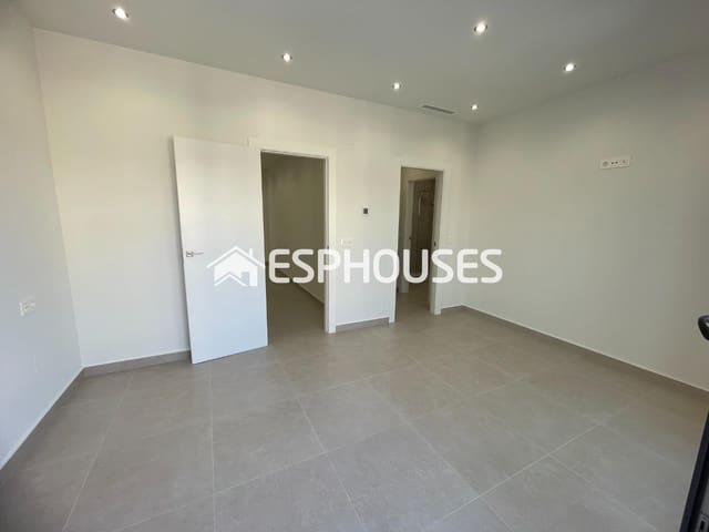 3 bedroom Villa for sale in Almoradi with pool garage - € 359,900 (Ref: 9444259)