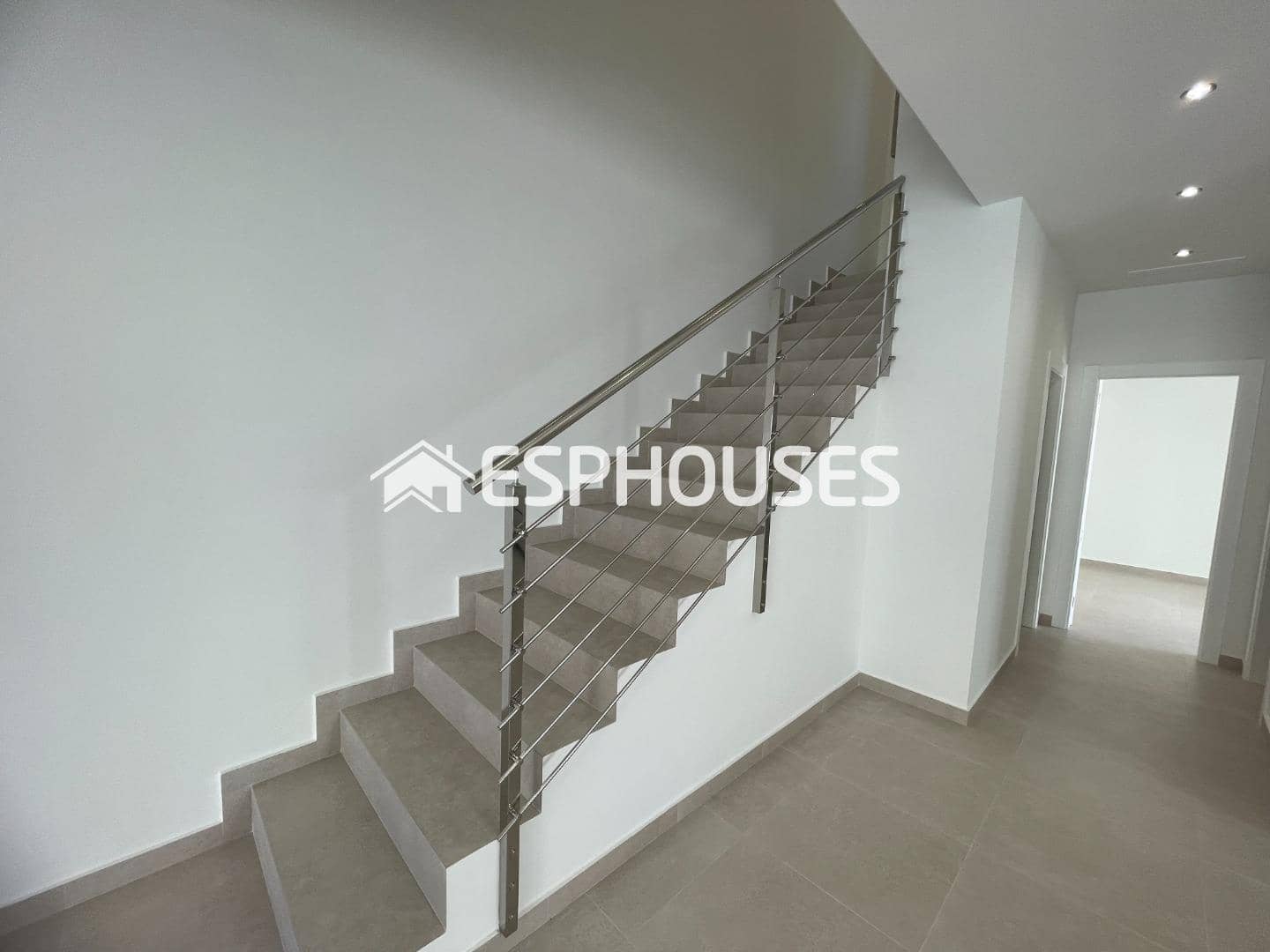 3 bedroom Villa for sale in Almoradi with pool garage - € 359,900 (Ref: 9444259)