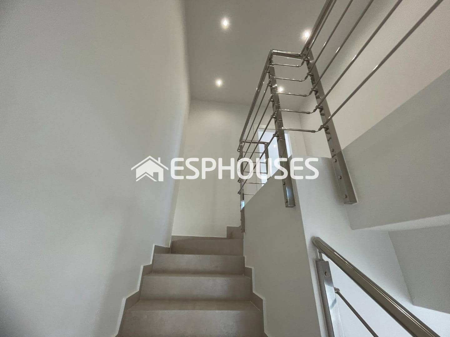 3 bedroom Villa for sale in Almoradi with pool garage - € 359,900 (Ref: 9444259)