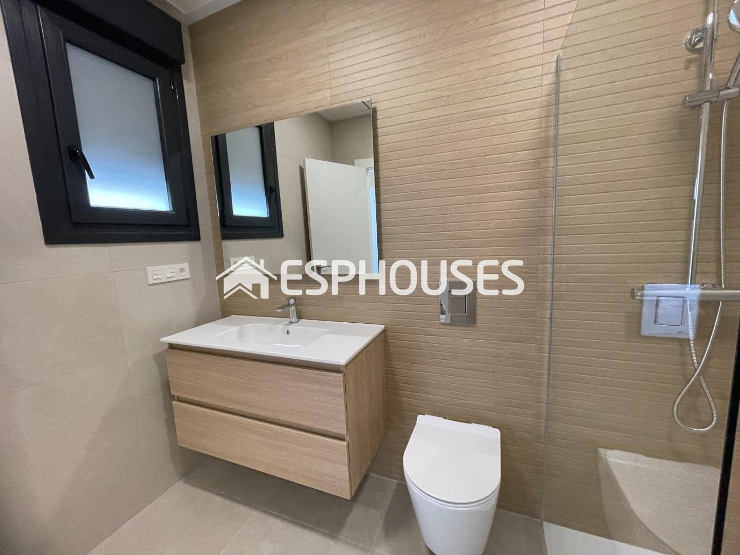 3 bedroom Villa for sale in Almoradi with pool garage - € 359,900 (Ref: 9444259)