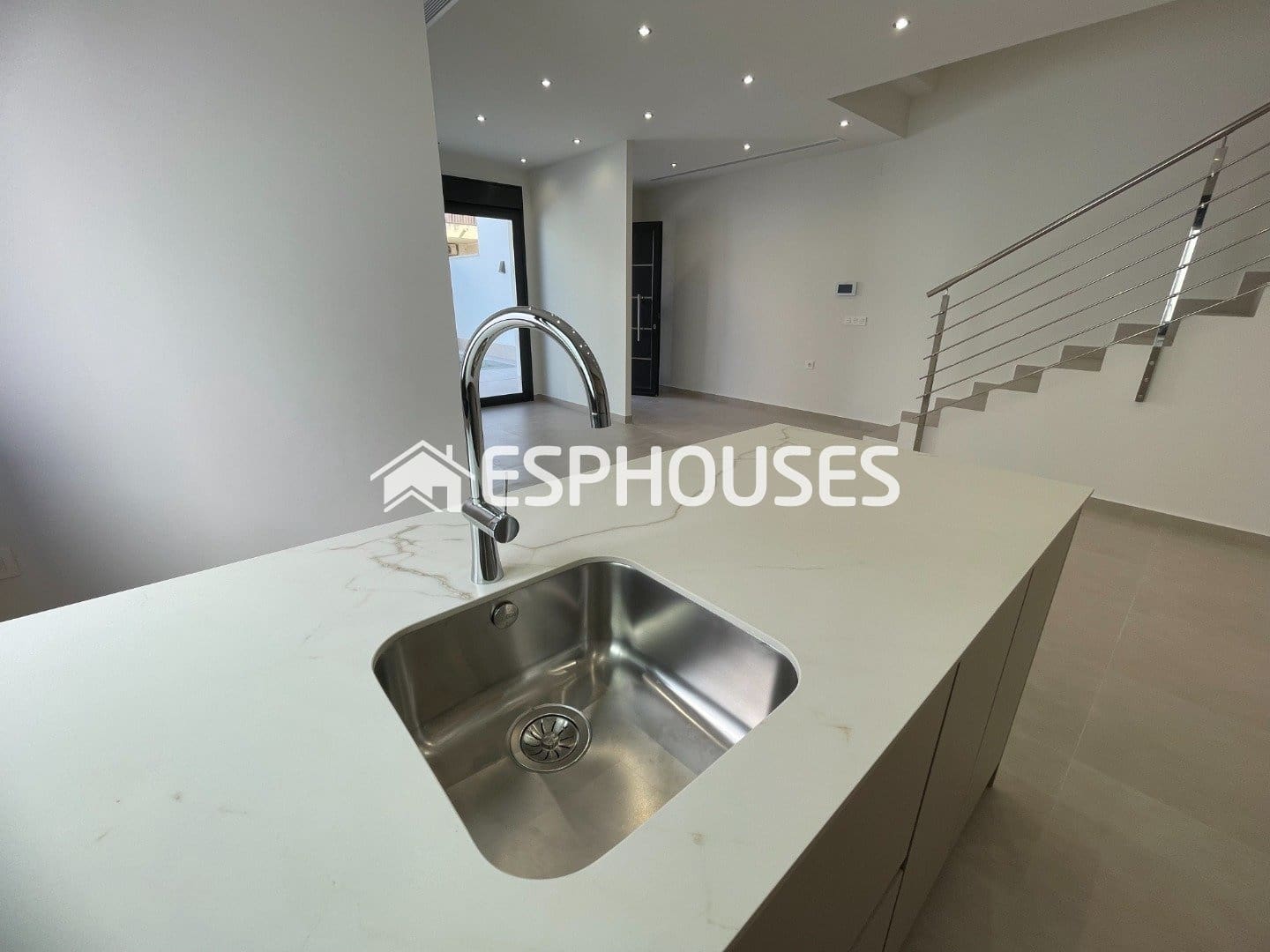 3 bedroom Villa for sale in Almoradi with pool - € 359,900 (Ref: 9444259)