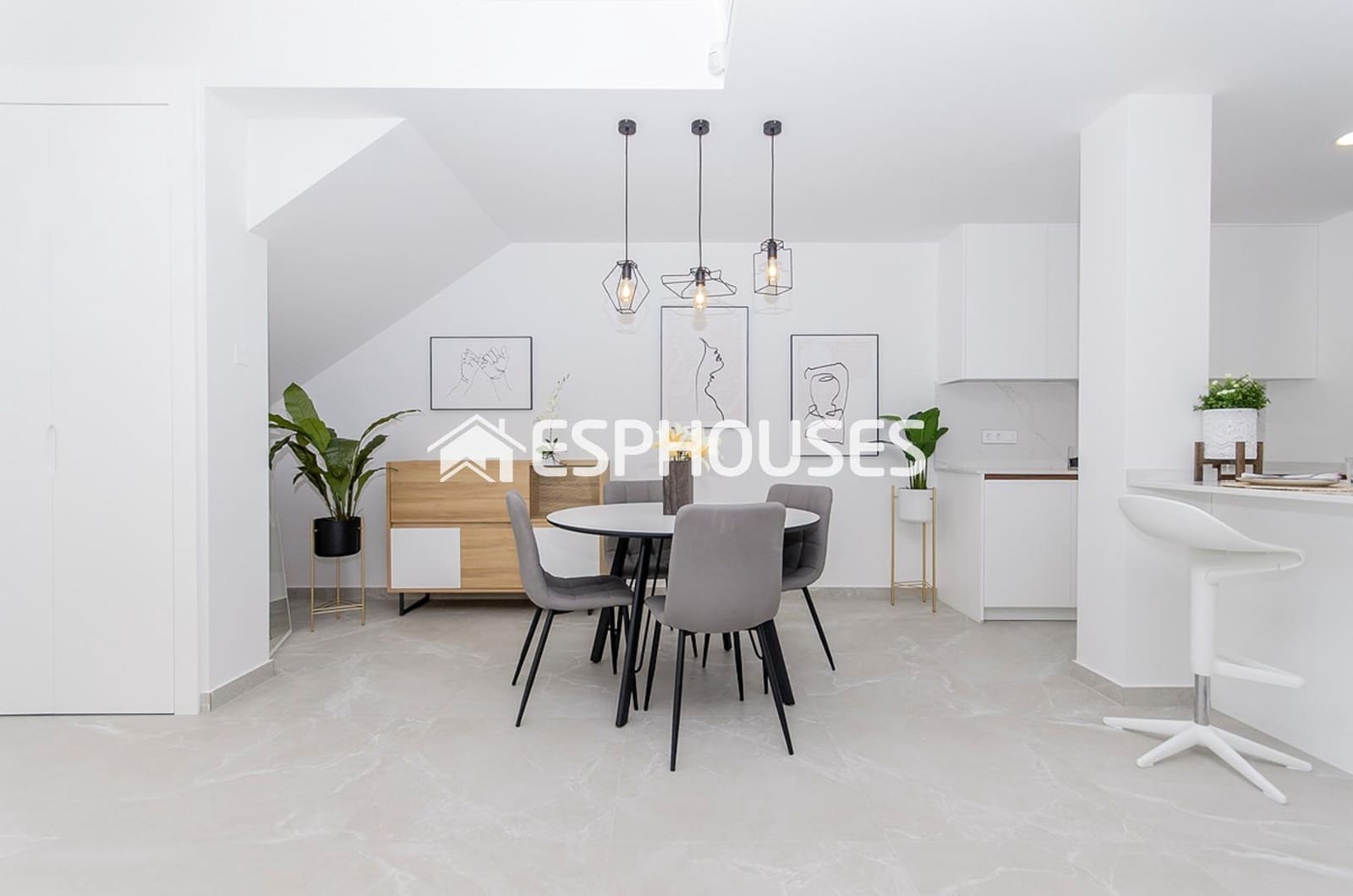 2 quarto Bungalow para venda em San Miguel de Salinas com piscina garagem - 375 000 € (Ref: 9444260)