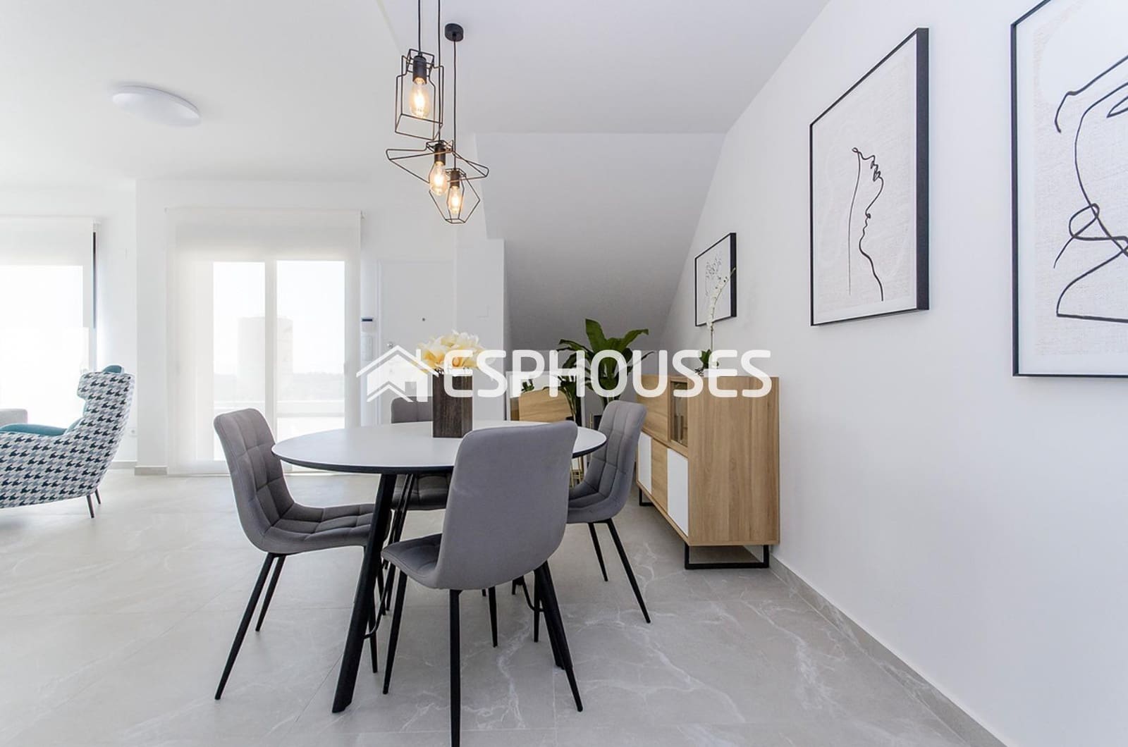 2 quarto Bungalow para venda em San Miguel de Salinas com piscina garagem - 375 000 € (Ref: 9444260)