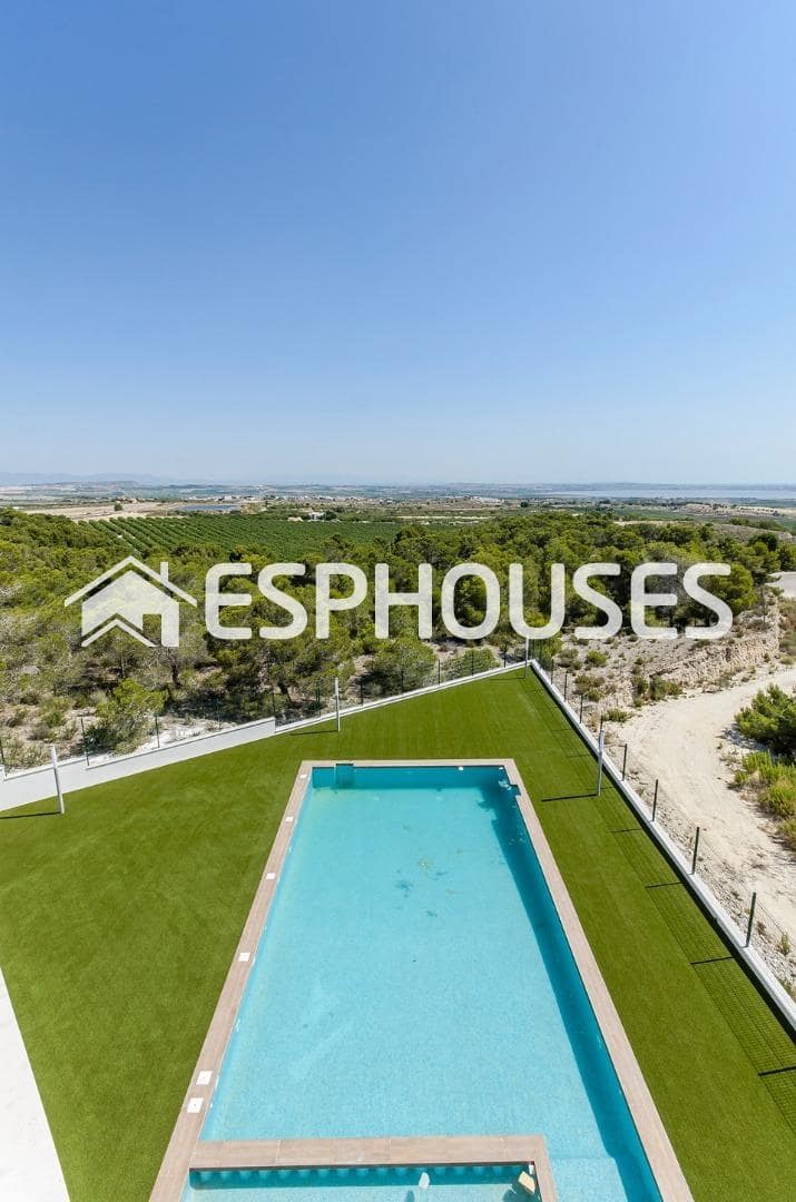 2 quarto Bungalow para venda em San Miguel de Salinas com piscina garagem - 375 000 € (Ref: 9444260)