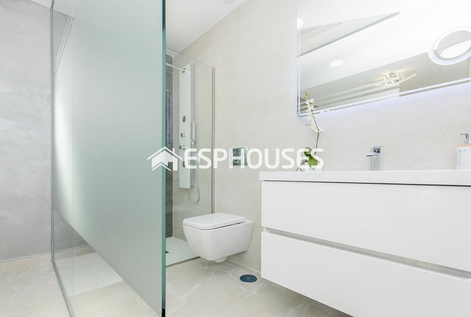 2 quarto Bungalow para venda em San Miguel de Salinas com piscina garagem - 375 000 € (Ref: 9444260)