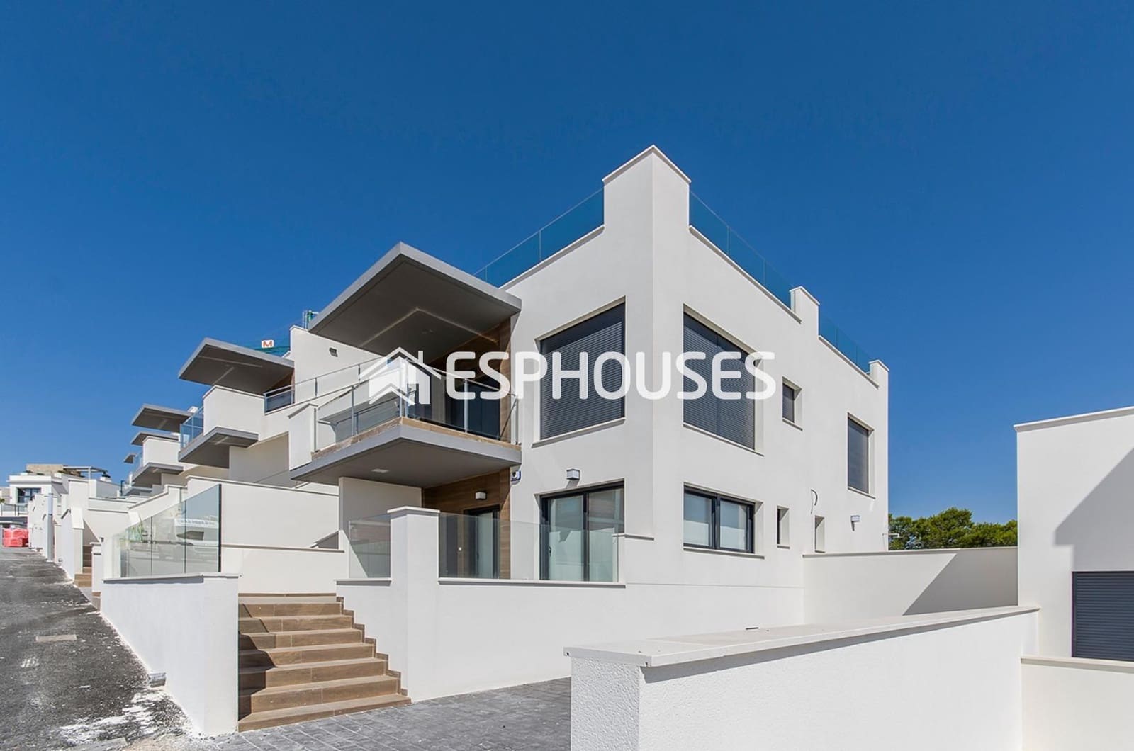 2 quarto Bungalow para venda em San Miguel de Salinas com piscina garagem - 375 000 € (Ref: 9444260)