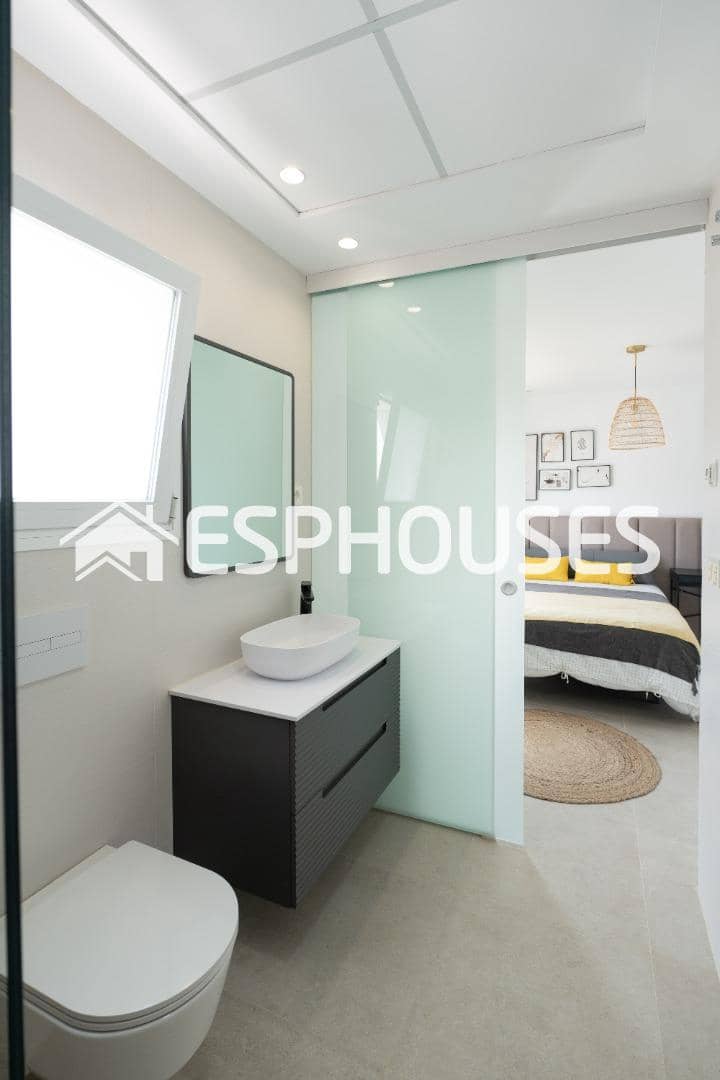 3 camera da letto Villa in vendita in Pilar de la Horadada con piscina garage - 469.000 € (Rif: 9444261)