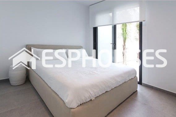 4 soveværelse Villa til salg i Ciudad Quesada, Rojales med swimmingpool garage - € 724.000 (Ref: 9444262)