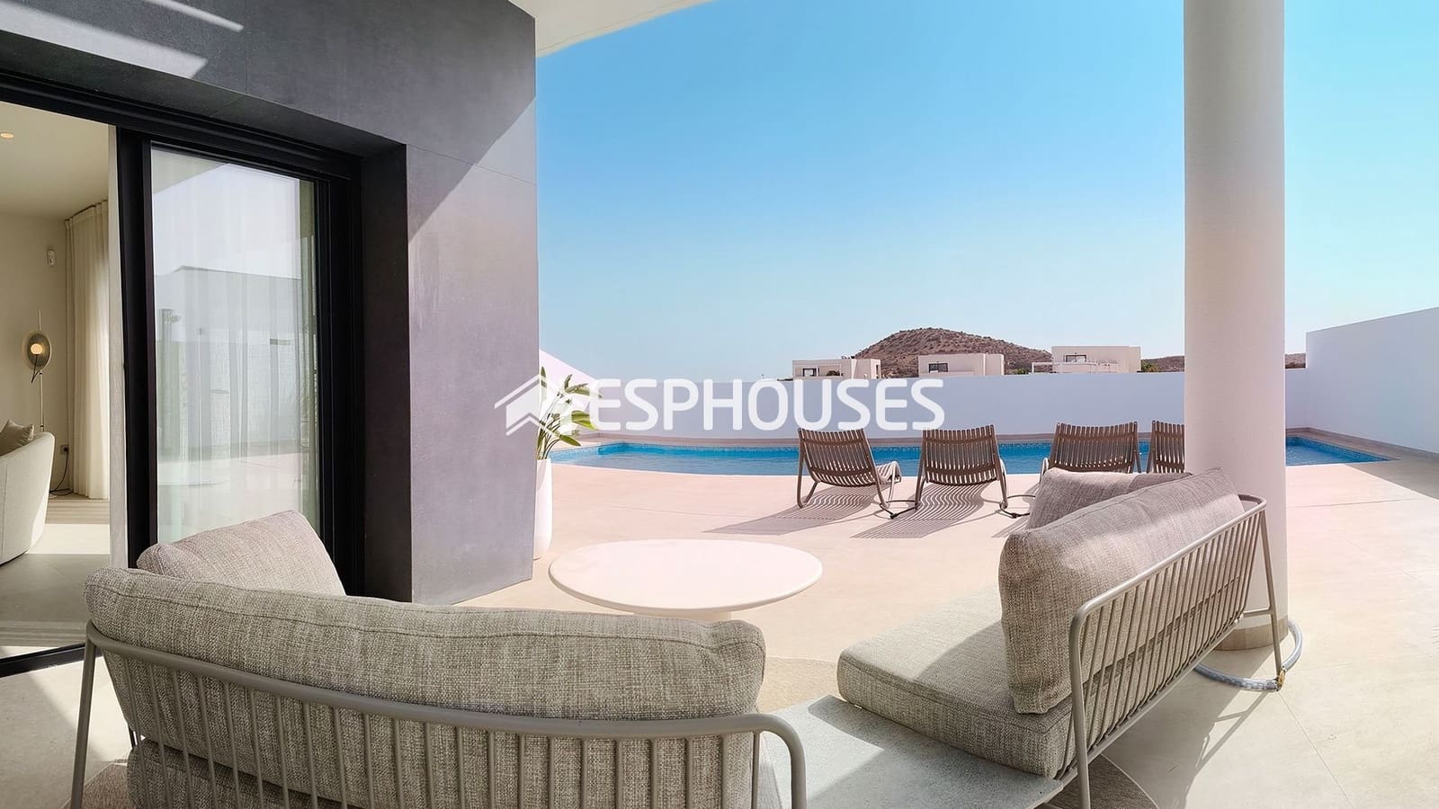 4 bedroom Villa for sale in Ciudad Quesada with pool garage - € 824,500 (Ref: 9444262)