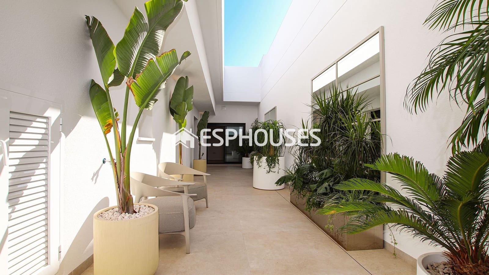 4 bedroom Villa for sale in Ciudad Quesada with pool garage - € 824,500 (Ref: 9444262)