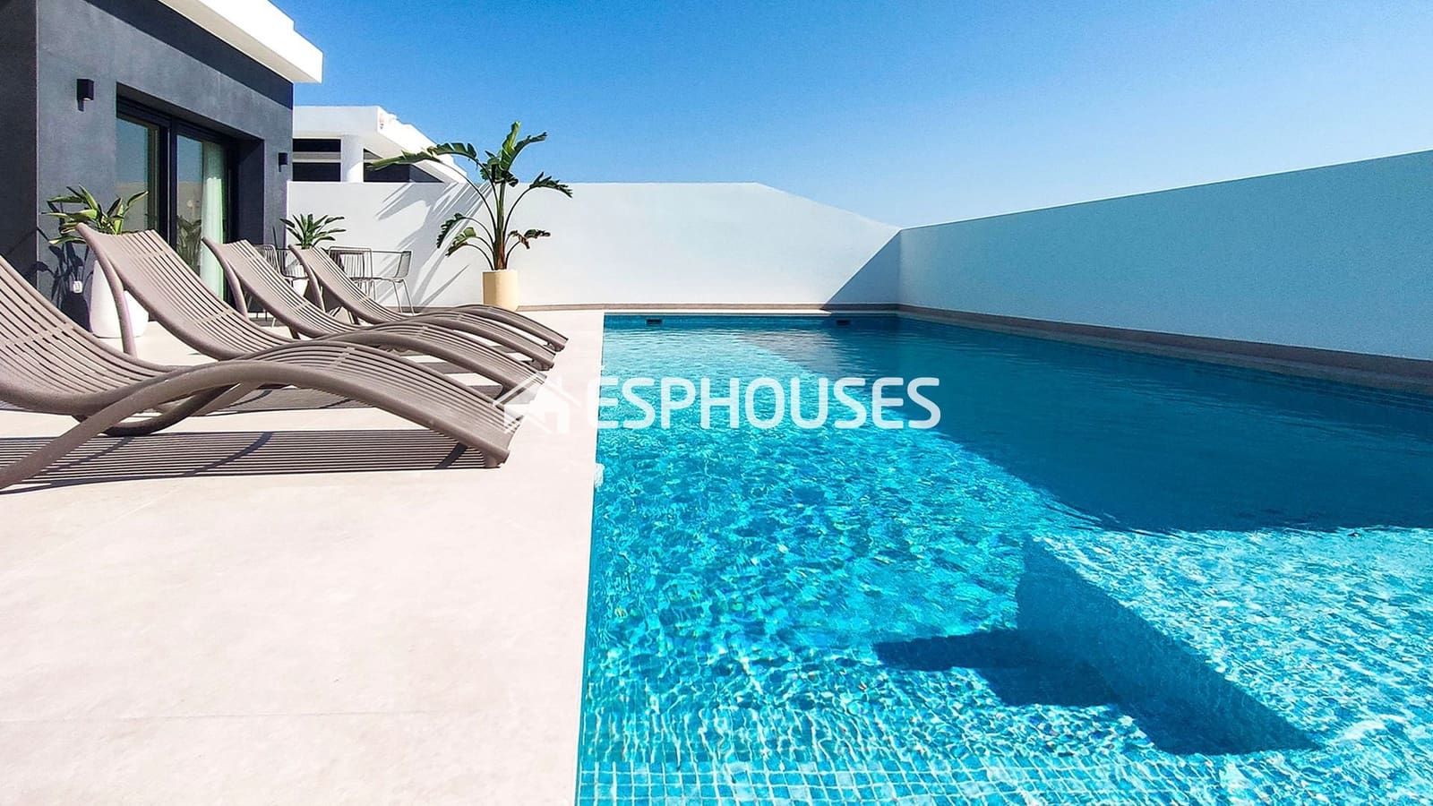 4 bedroom Villa for sale in Ciudad Quesada with pool garage - € 824,500 (Ref: 9444262)