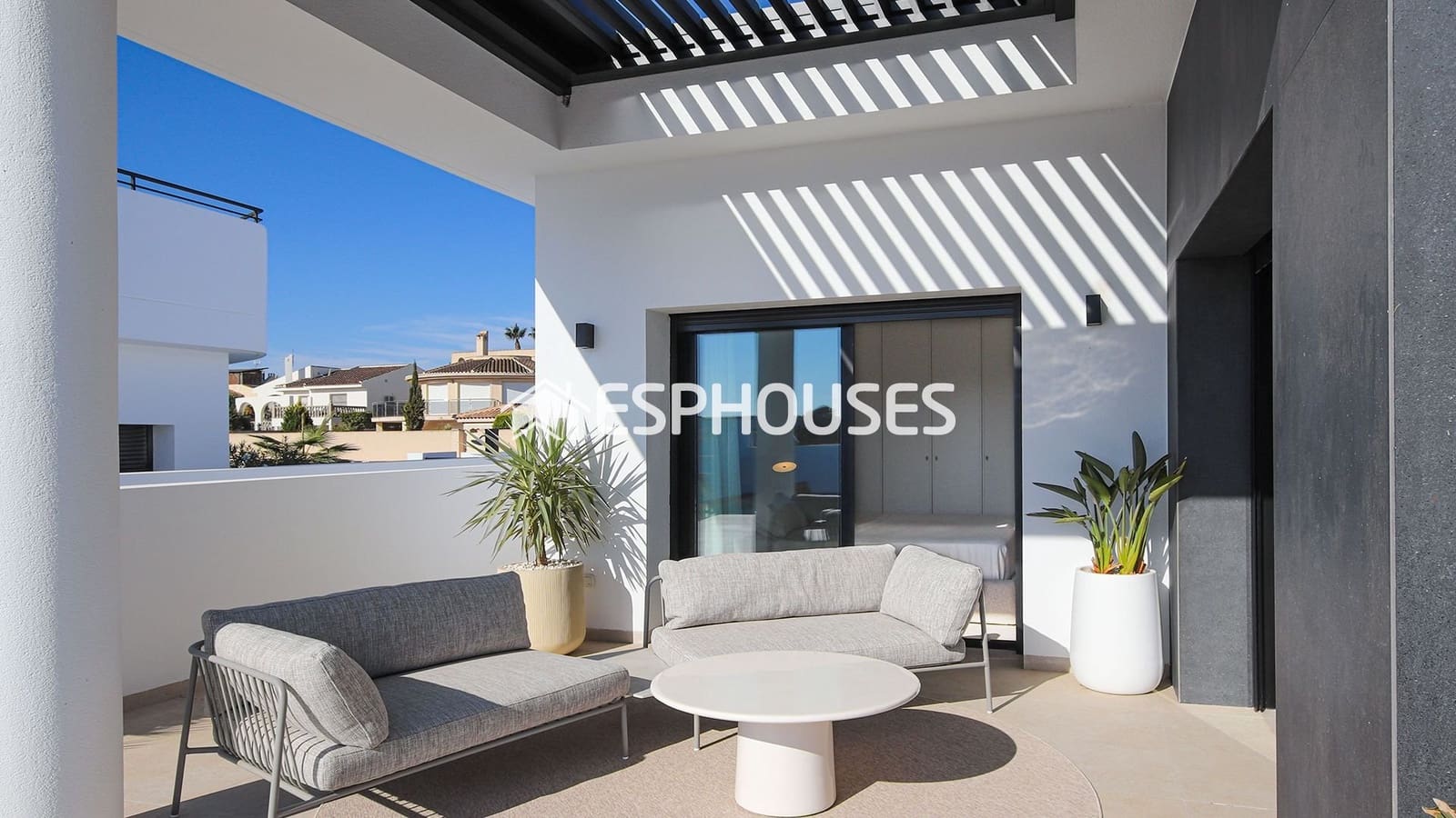 4 bedroom Villa for sale in Ciudad Quesada with pool garage - € 824,500 (Ref: 9444262)