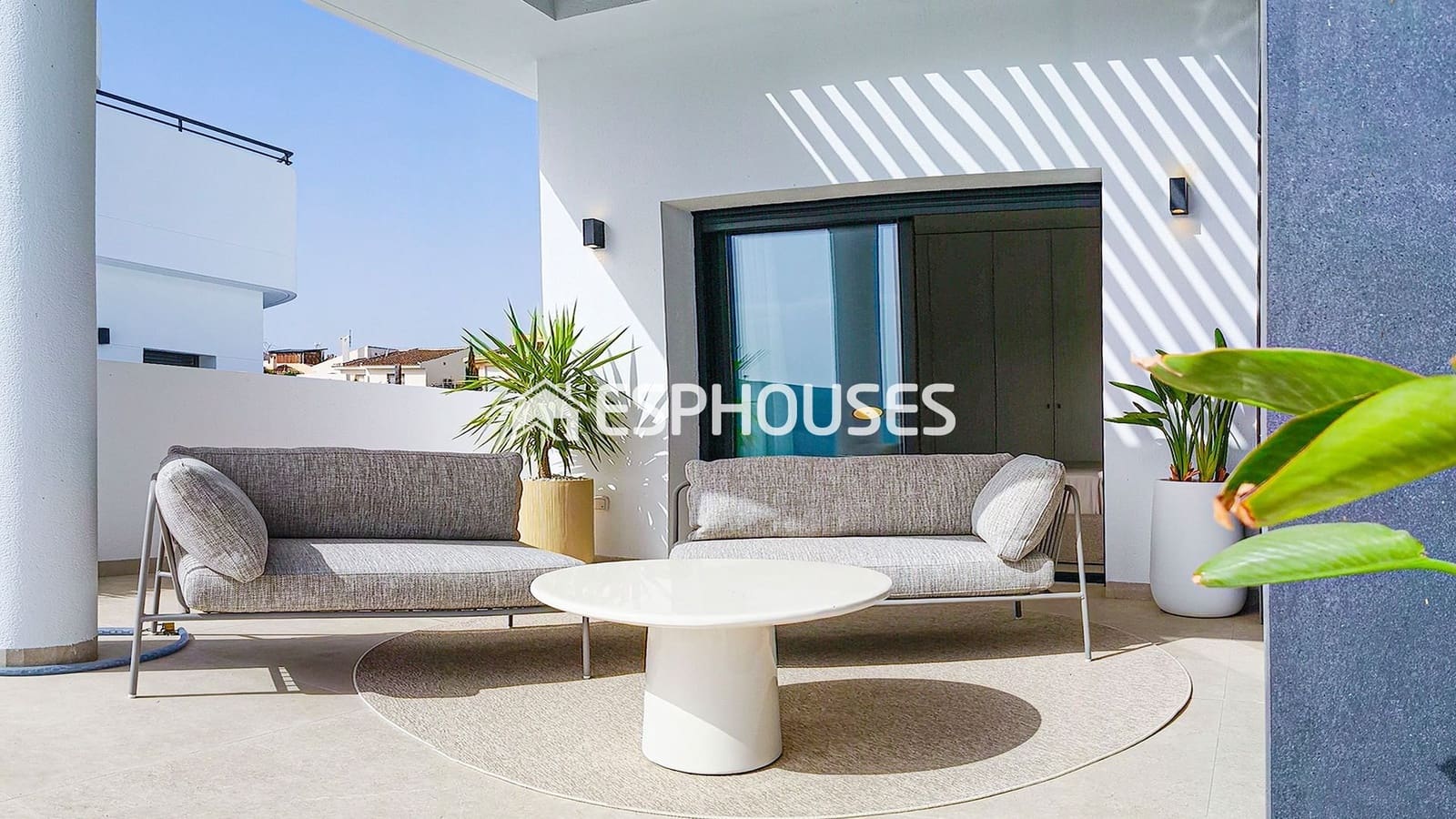 4 bedroom Villa for sale in Ciudad Quesada with pool garage - € 824,500 (Ref: 9444262)