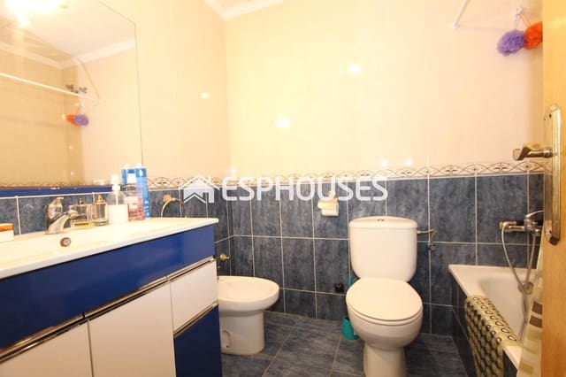 3 makuuhuone Bungalow myytävänä paikassa El Moncayo - El Pòrtic, Guardamar del Segura mukana uima-altaan 
autotalli - 225 000 € (Ref: 9444275)