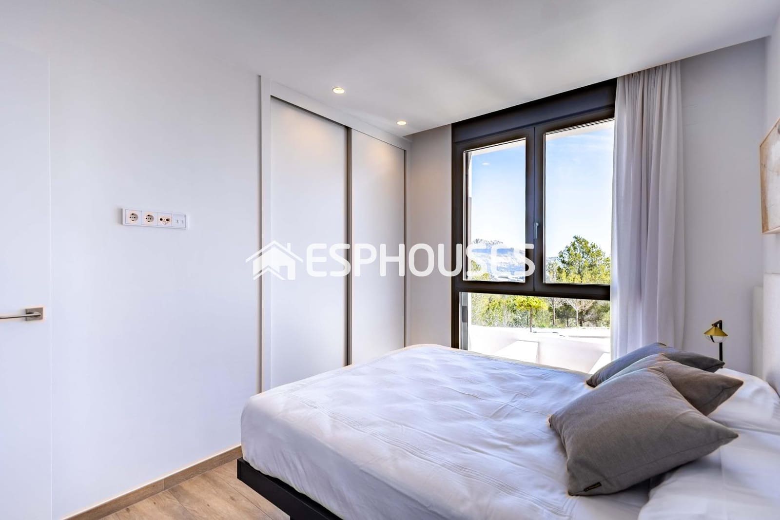 3 slaapkamer Villa te koop in Polop met zwembad garage - € 670.000 (Ref: 9444279)