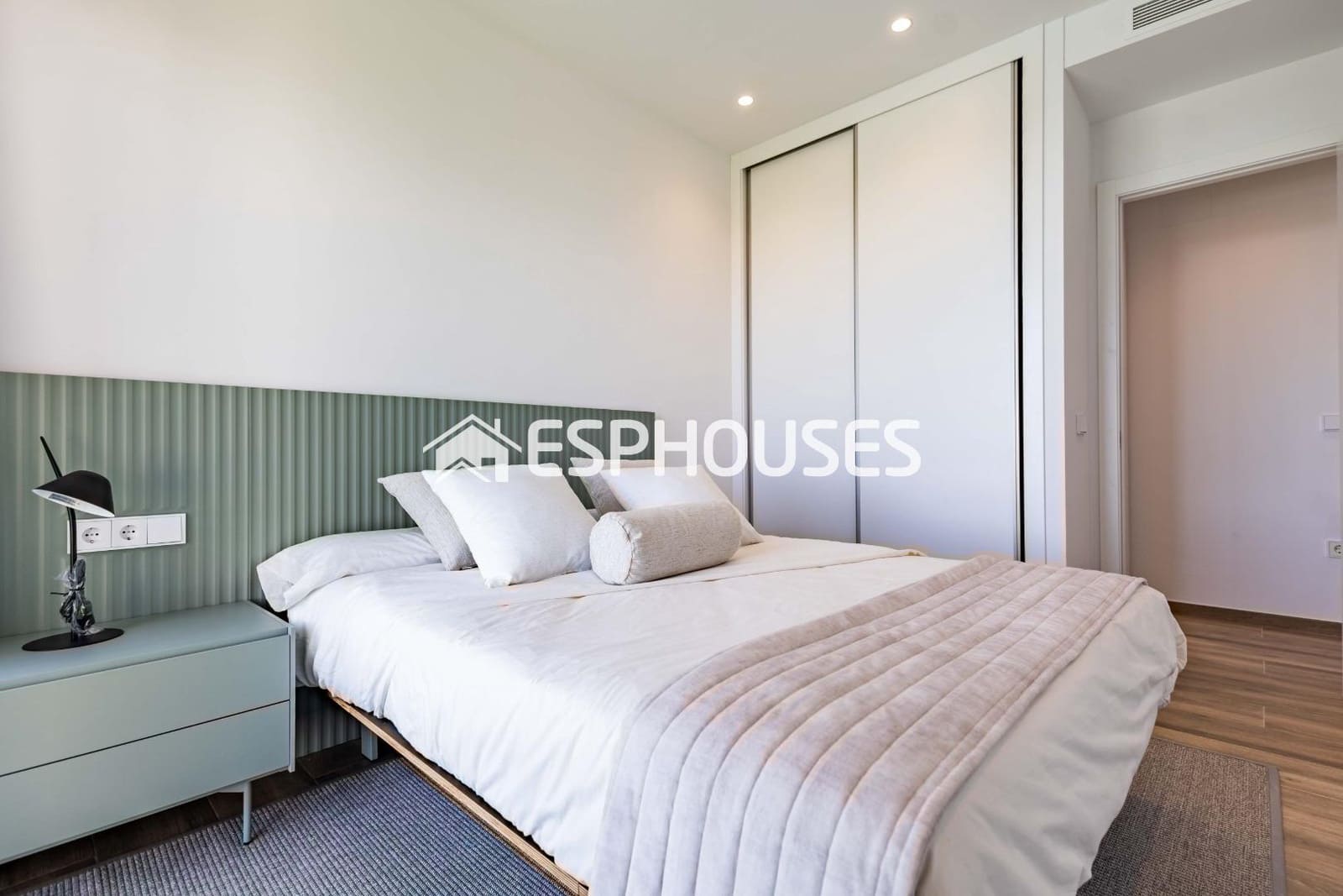 3 makuuhuone Huvila myytävänä paikassa Polop mukana uima-altaan 
autotalli - 580 000 € (Ref: 9444281)