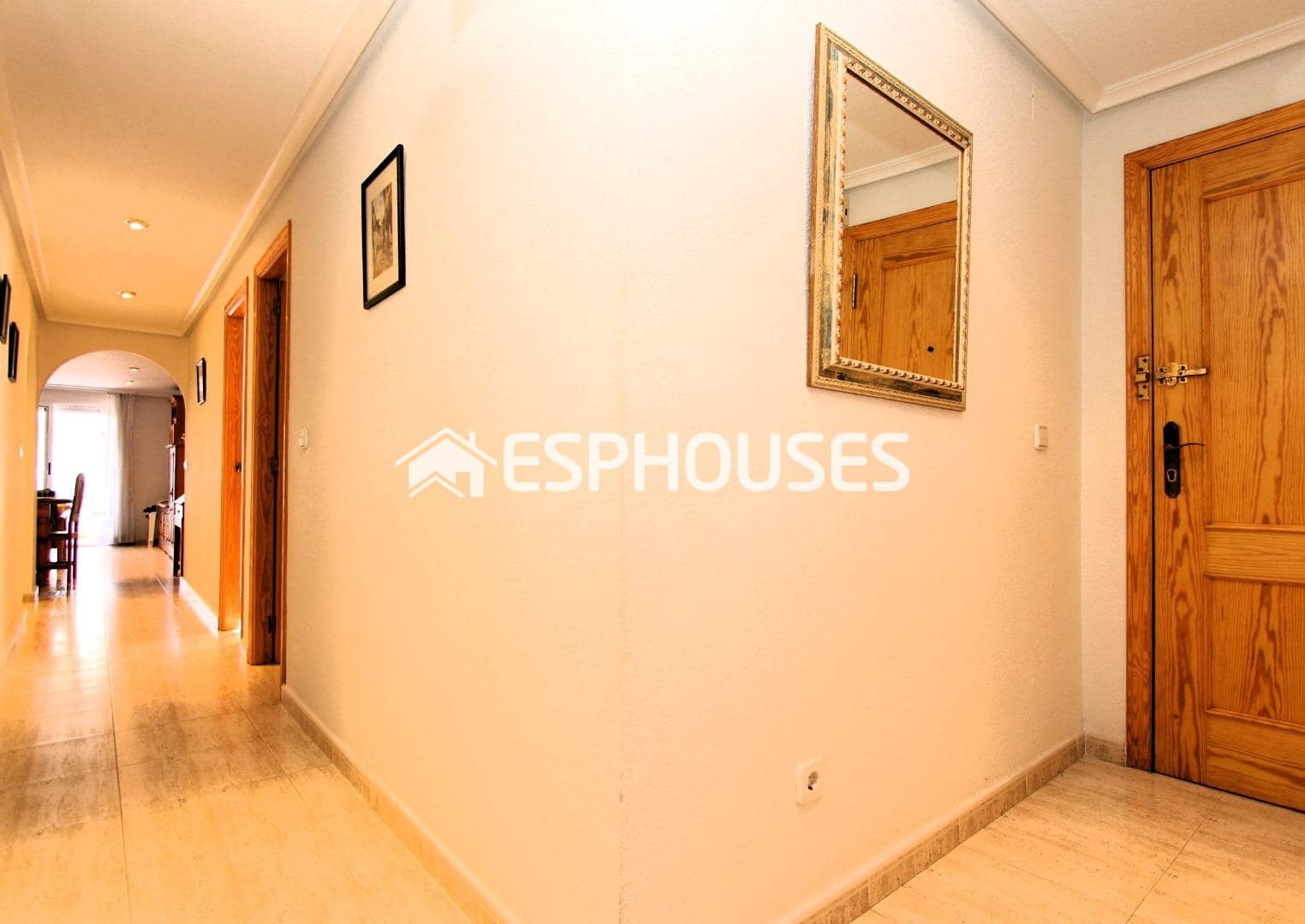 Apartamento de 2 habitaciones en Guardamar del Segura en venta - 200.000 € (Ref: 9444295)