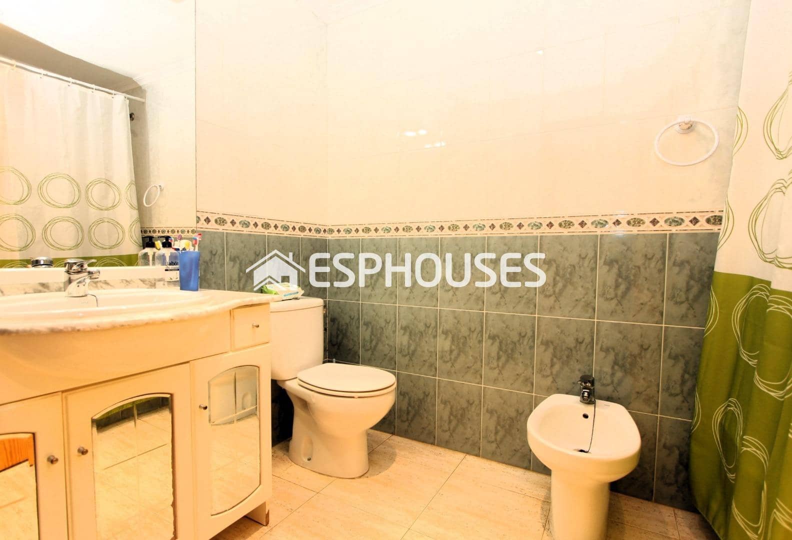 Apartamento de 2 habitaciones en Guardamar del Segura en venta - 200.000 € (Ref: 9444295)