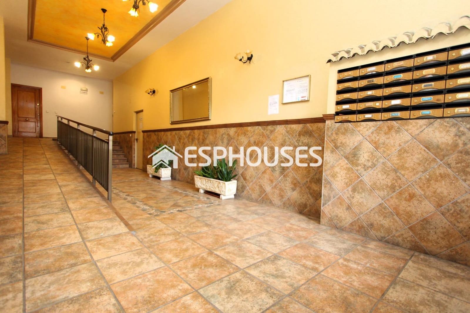 Apartamento de 2 habitaciones en Guardamar del Segura en venta - 200.000 € (Ref: 9444295)