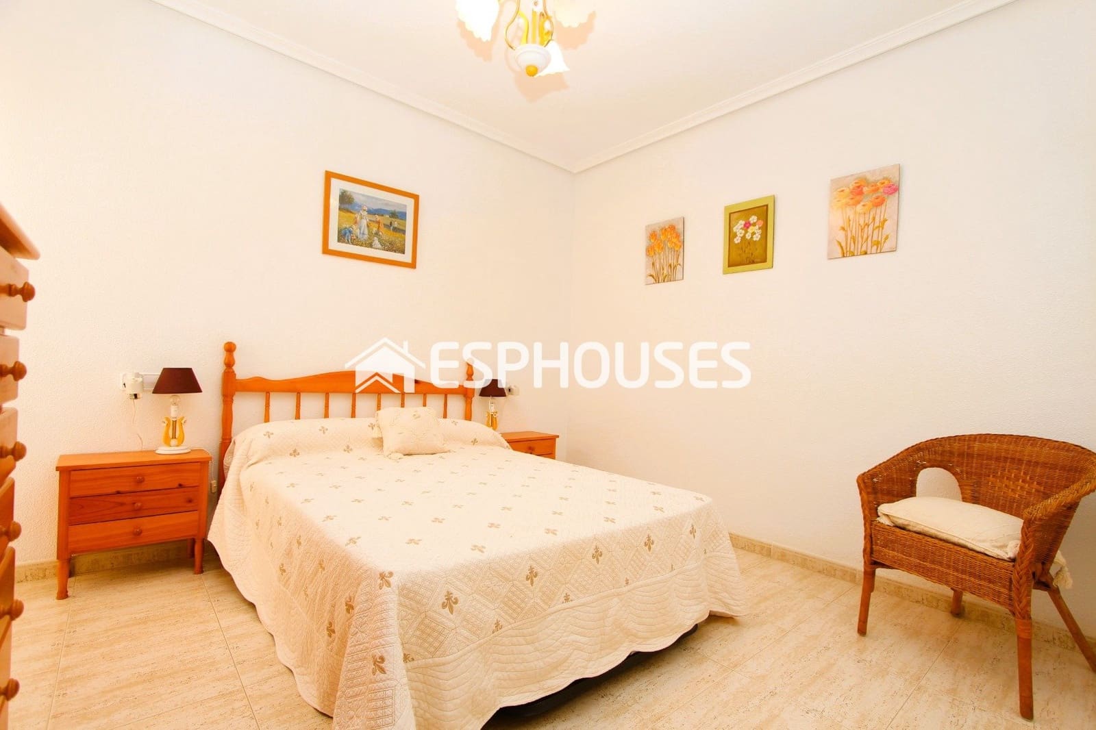Apartamento de 2 habitaciones en Guardamar del Segura en venta - 200.000 € (Ref: 9444295)