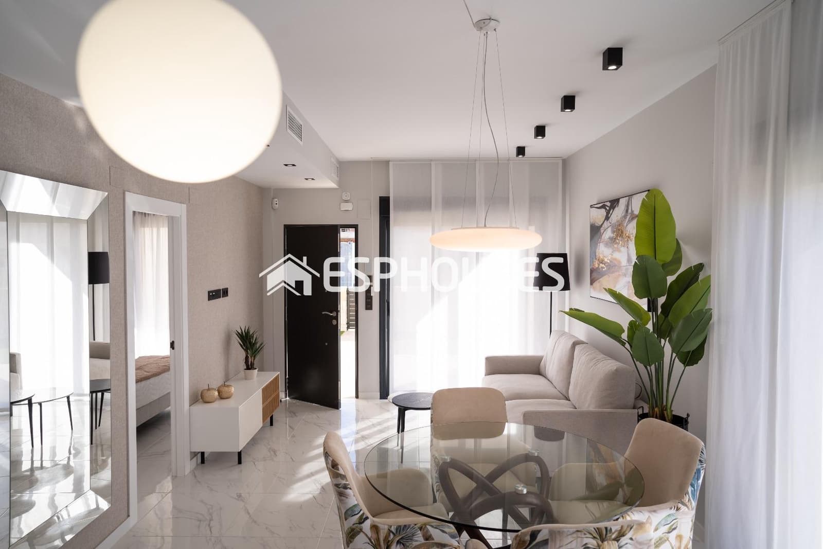 Apartamento de 3 habitaciones en Pilar de la Horadada en venta con piscina garaje - 305.000 € (Ref: 9444299)