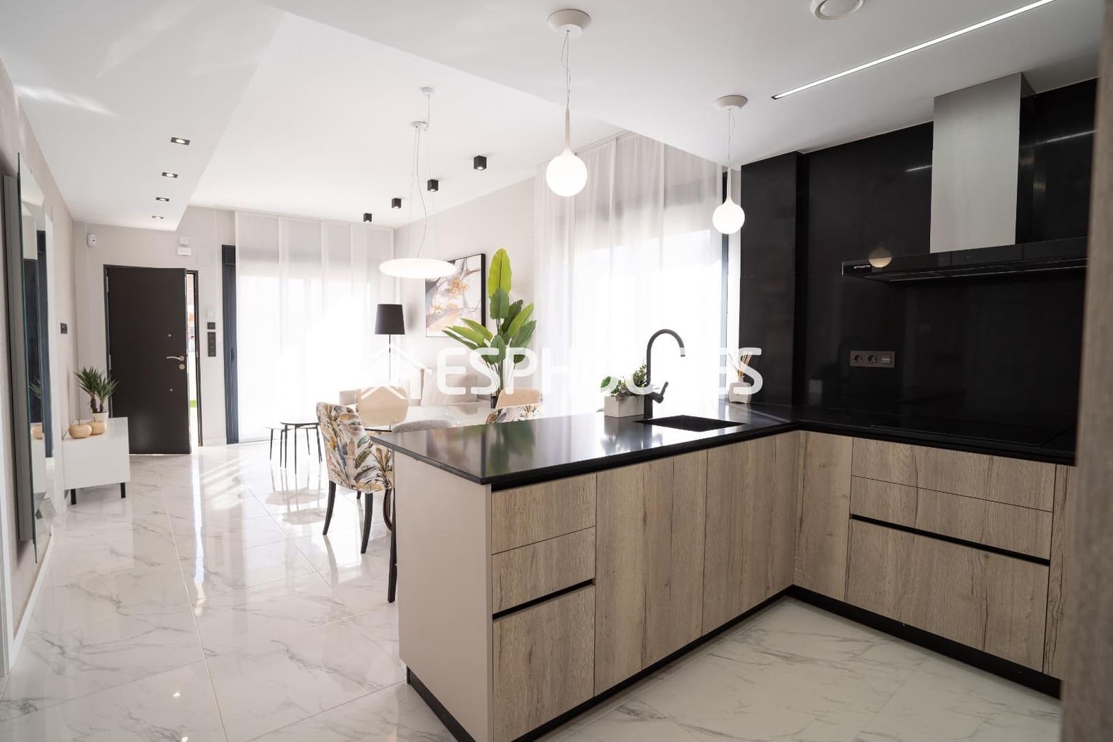 Apartamento de 3 habitaciones en Pilar de la Horadada en venta con piscina garaje - 305.000 € (Ref: 9444299)