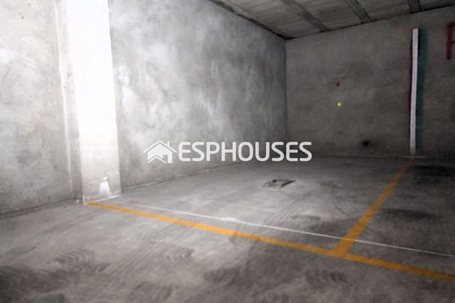 Garage til salg i Zona Pueblo, Guardamar del Segura - € 10.500 (Ref: 9444301)