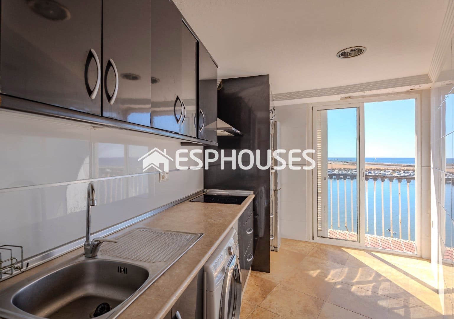 Apartamento de 3 habitaciones en Torrevieja en venta - 390.000 € (Ref: 9444320)